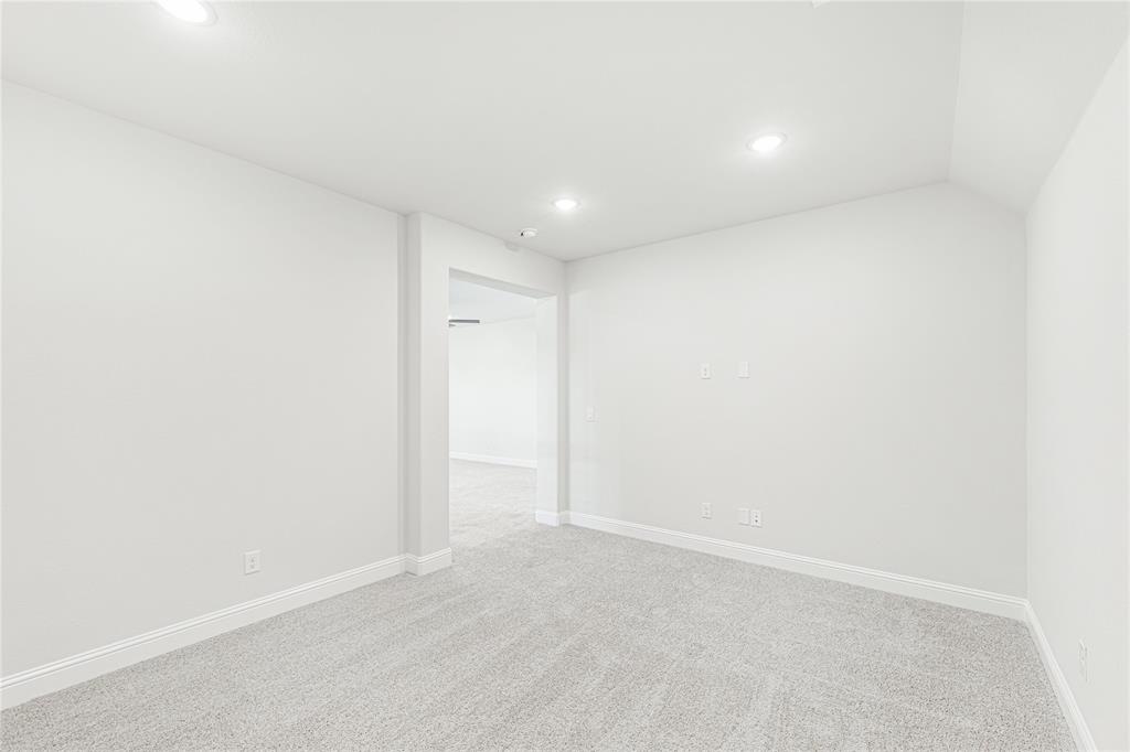 549 Red Maple Road Property Photo 26