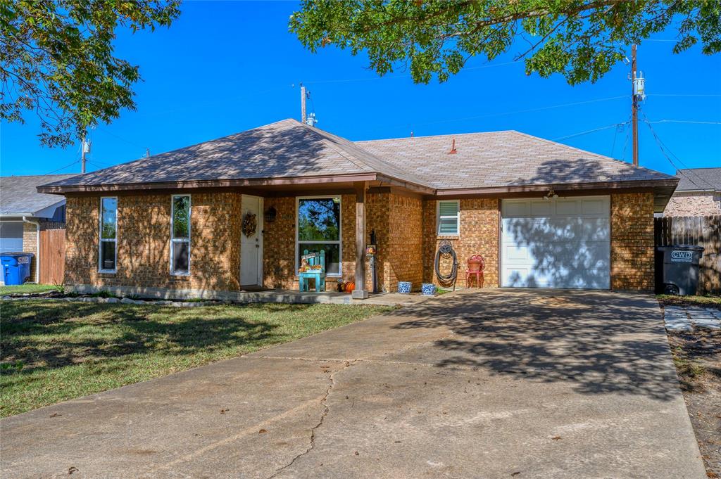 410 E Hazelwood Street Property Photo 1