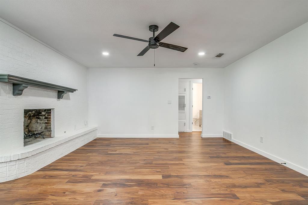 220 Rolling Hills Drive Property Photo 10