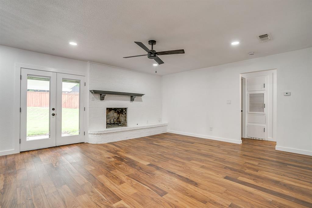 220 Rolling Hills Drive Property Photo 11
