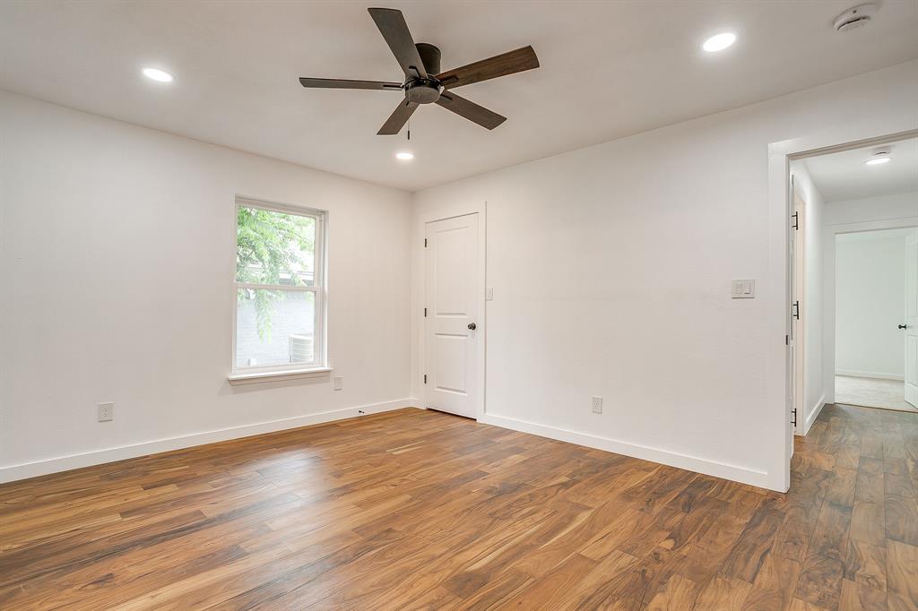 220 Rolling Hills Drive Property Photo 24