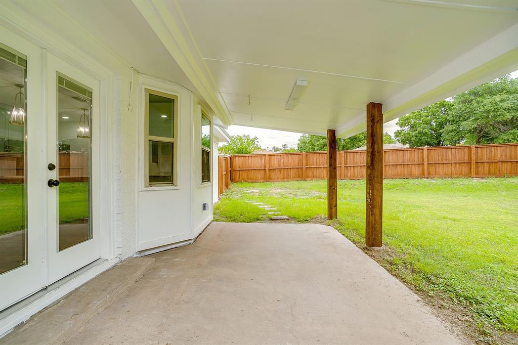 220 Rolling Hills Drive Property Photo 36