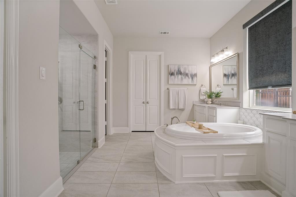 810 Country Brook Lane Property Photo 13