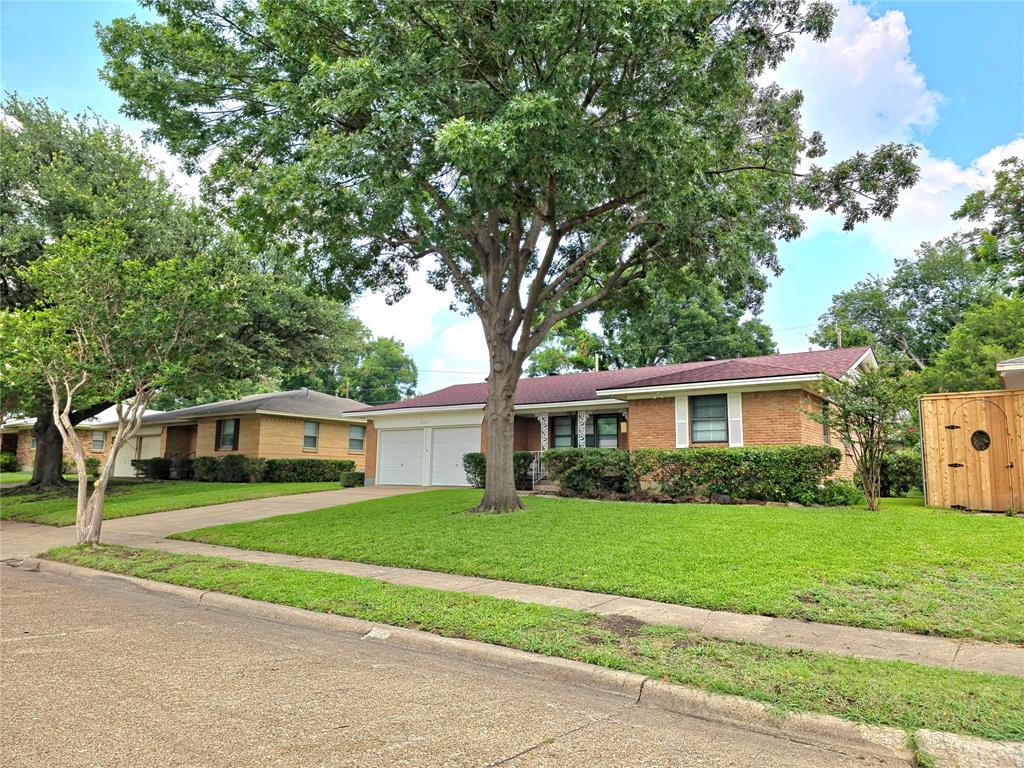 2522 Robin Lane Property Photo 1