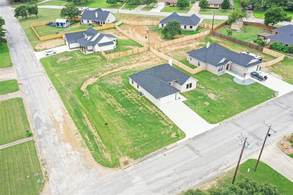 1607 W College Property Photo 3