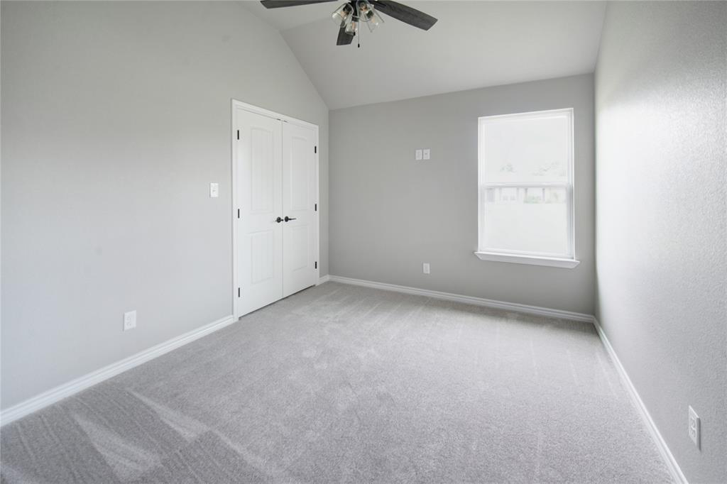 1607 W College Property Photo 29