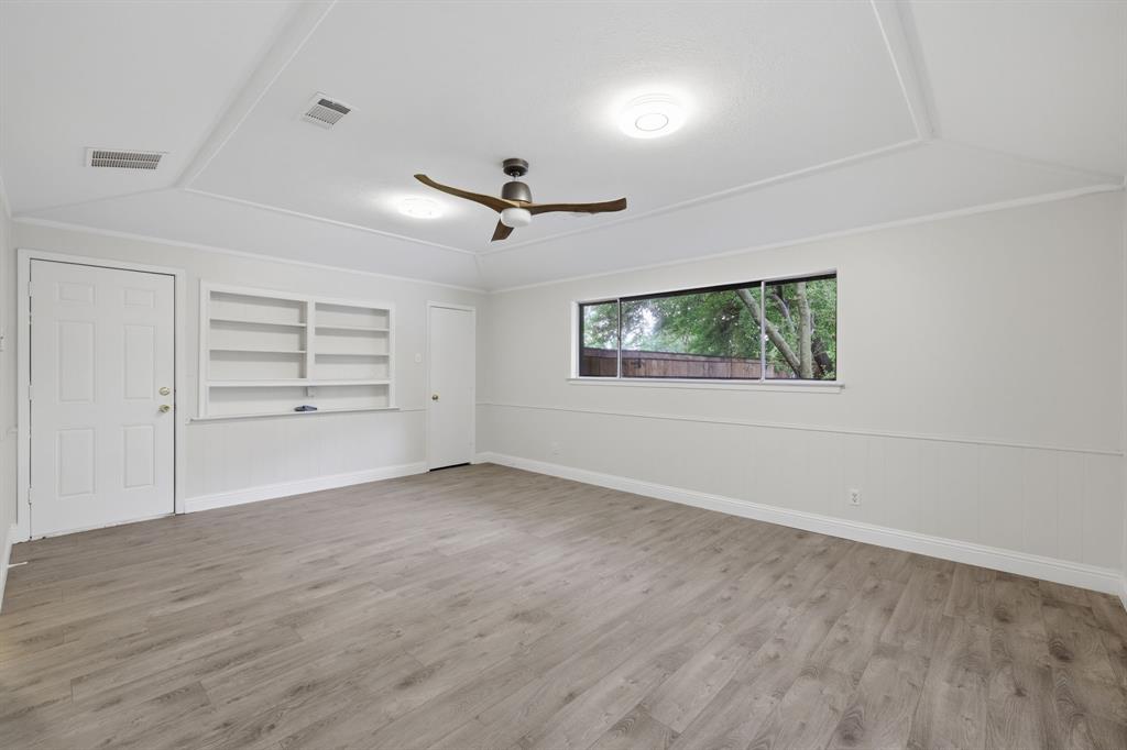 6908 Heatherknoll Drive Property Photo 13