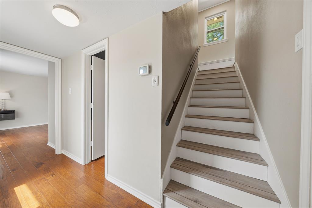 416 Forest Grove Drive Property Photo 19
