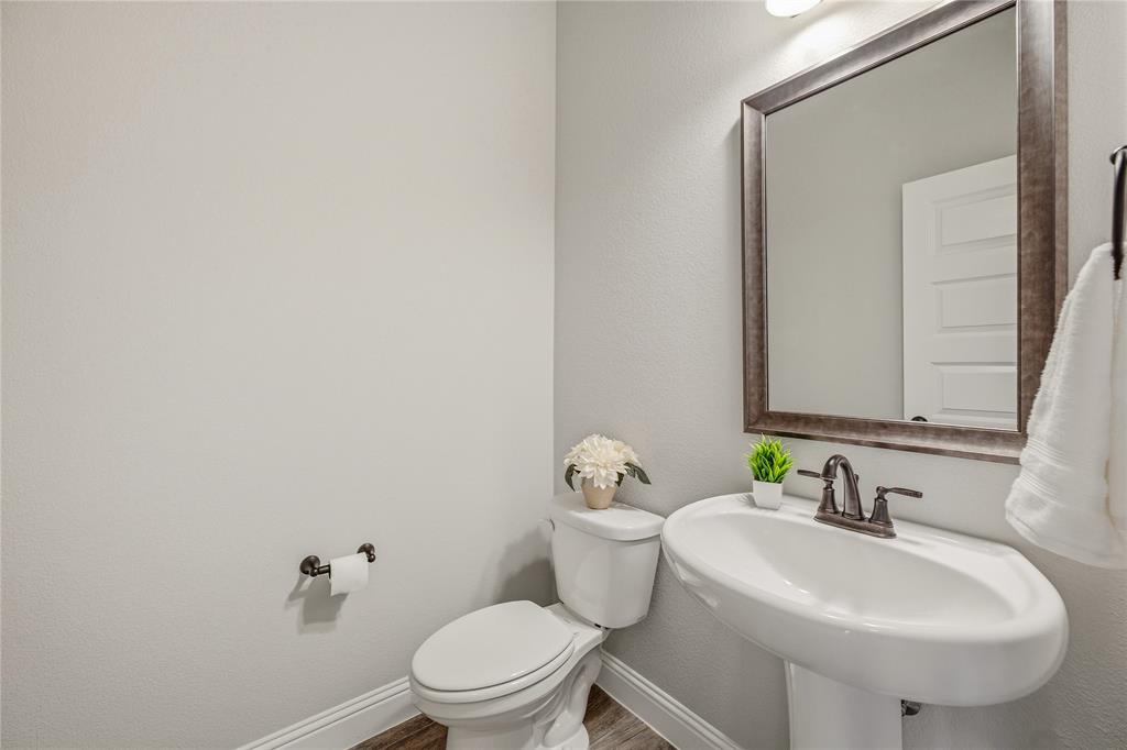 1086 Mickelson Drive Property Photo 6