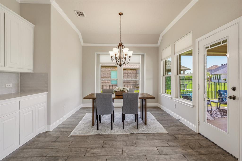 1086 Mickelson Drive Property Photo 13