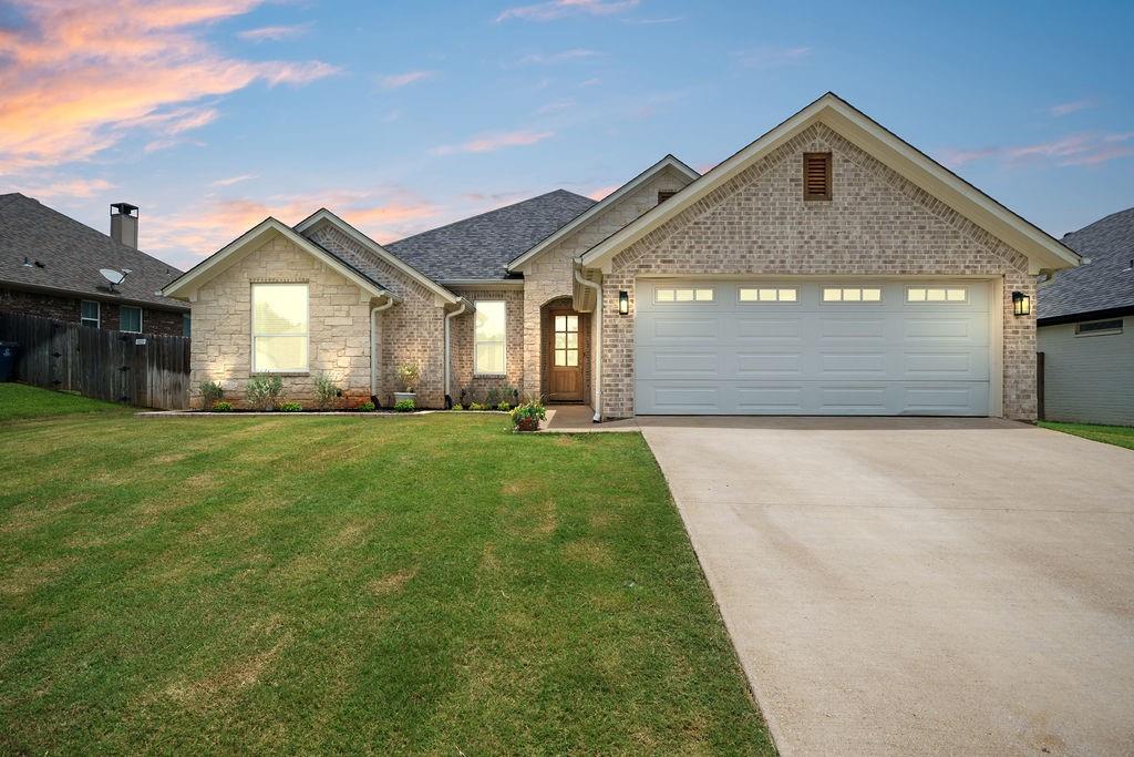 1121 Nate Circle Property Photo 1