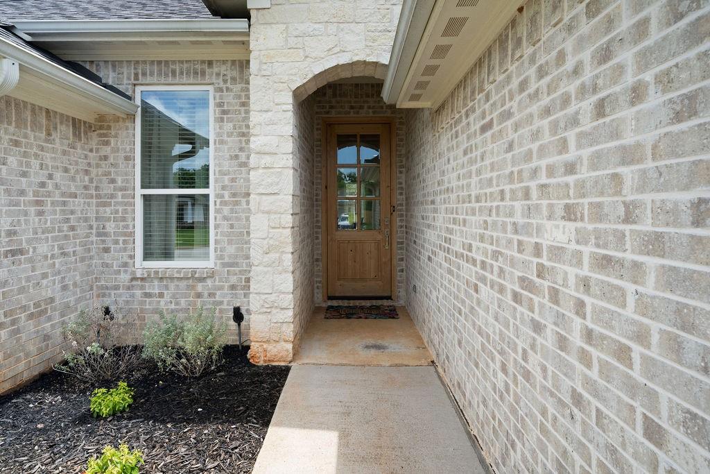 1121 Nate Circle Property Photo 4