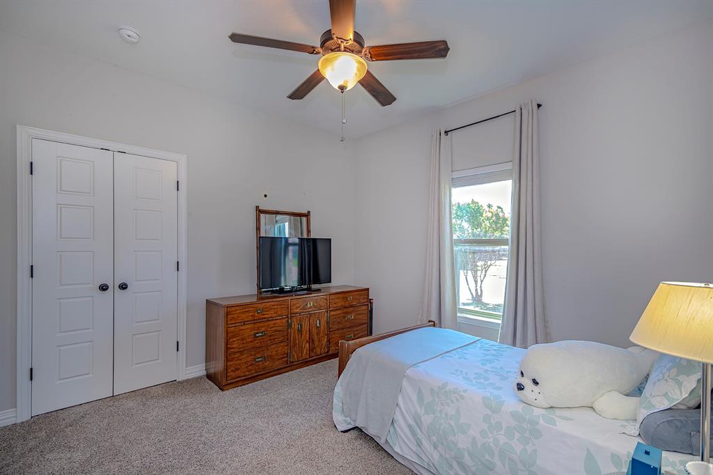815 Chestnut Grove Drive Property Photo 13