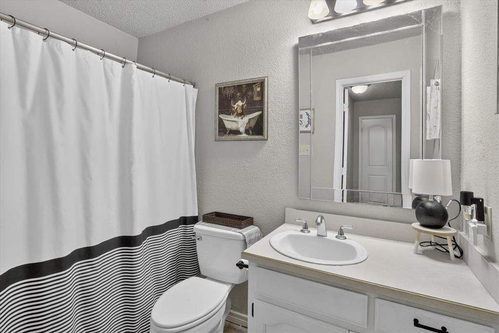 728 Lake Crest Parkway Property Photo 24
