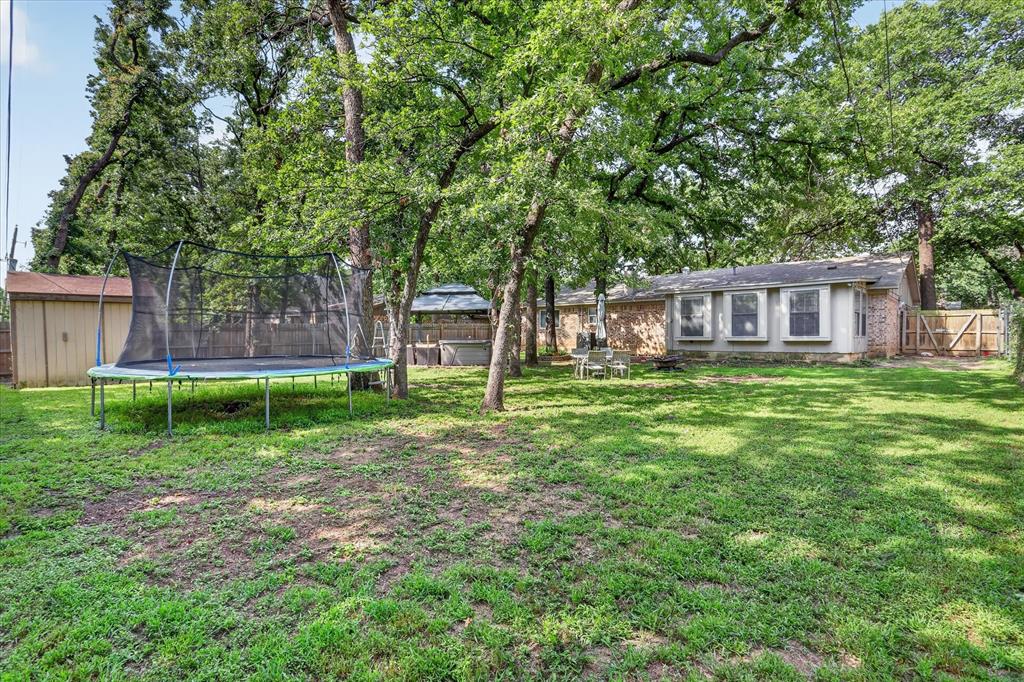 728 Lake Crest Parkway Property Photo 28
