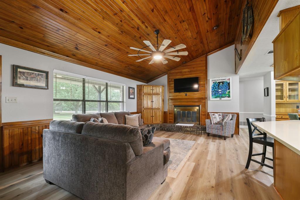 2515 Taylor Boulevard Property Photo 5