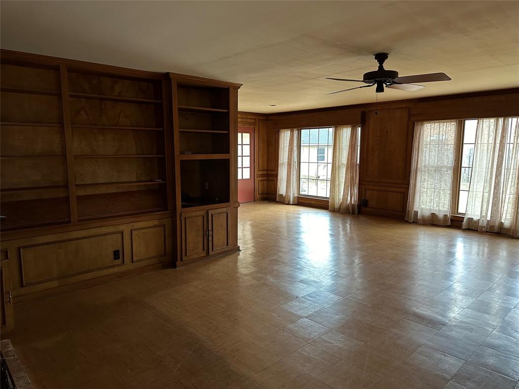 509 E Main Street Property Photo 10