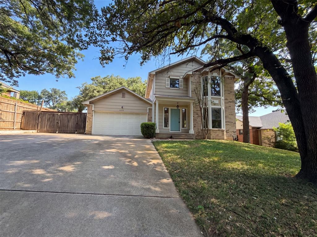 3805 Brookfield Drive Property Photo 1