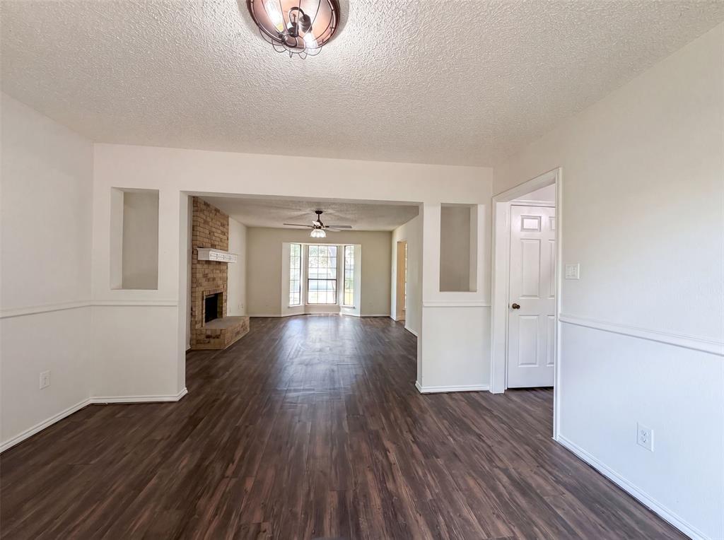 3805 Brookfield Drive Property Photo 3