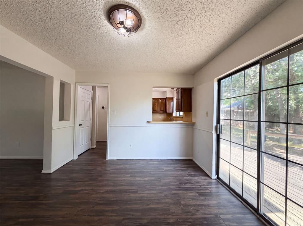 3805 Brookfield Drive Property Photo 7