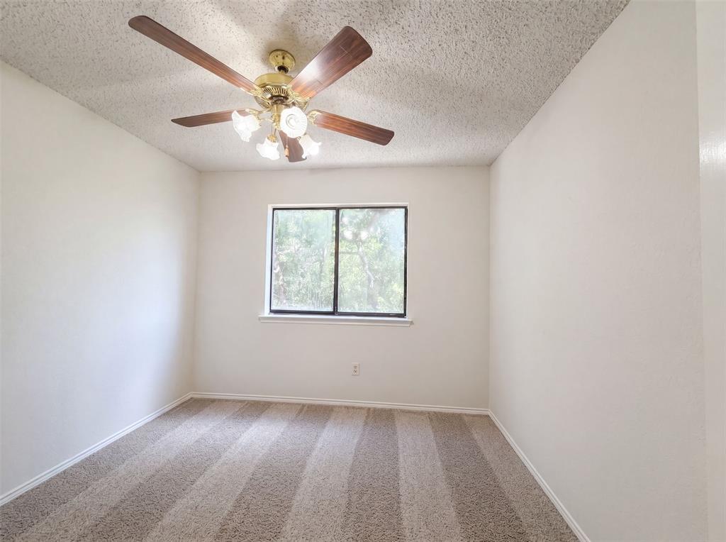 3805 Brookfield Drive Property Photo 11