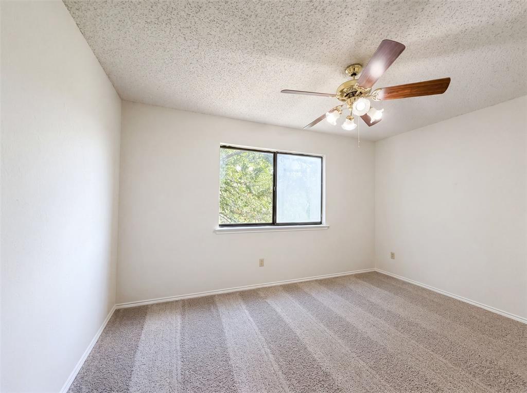 3805 Brookfield Drive Property Photo 12