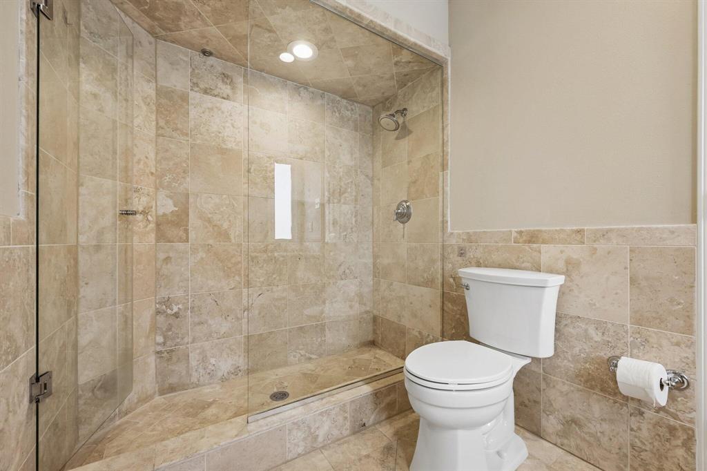 7730 Meadow Road 106 Property Photo 8