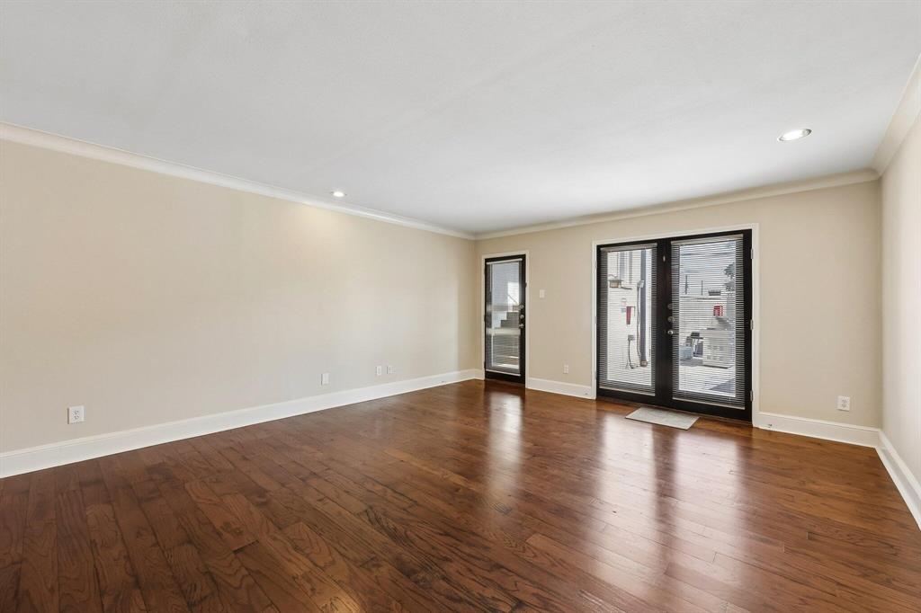 7730 Meadow Road 106 Property Photo 24