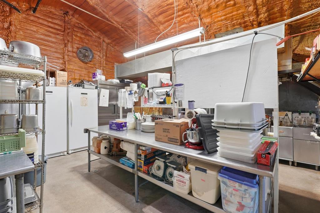 542 Graham Property Photo 14