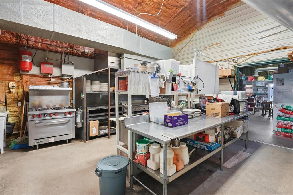 542 Graham Property Photo 36