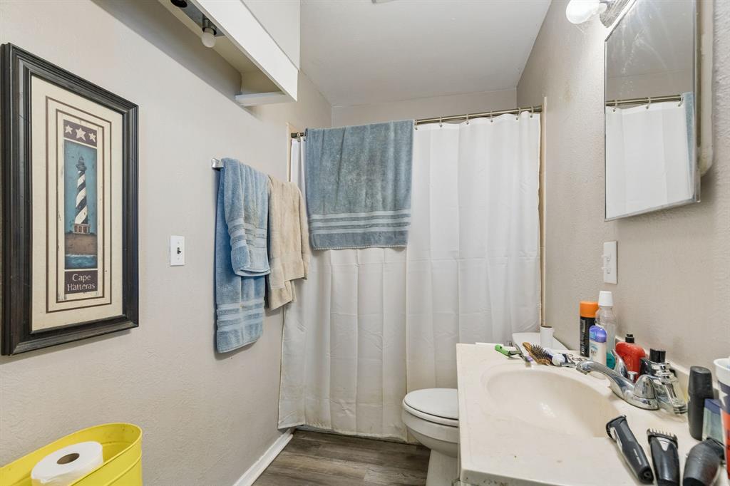 7705 Navajo Trail Property Photo 10