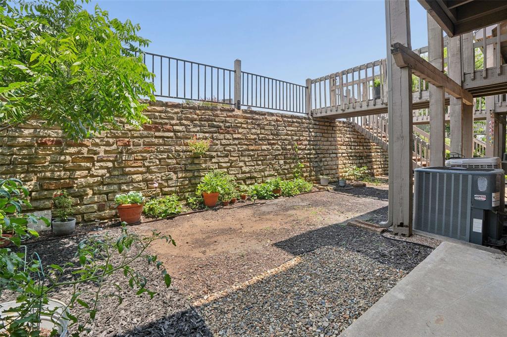 1503 Signal Ridge Place Property Photo 4