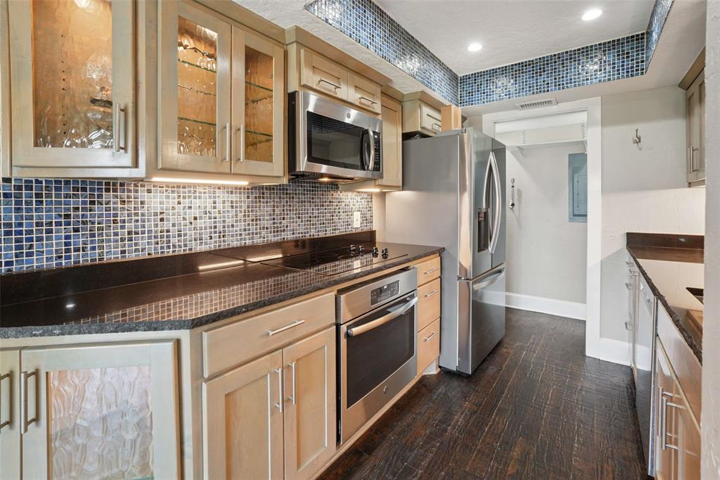 1503 Signal Ridge Place Property Photo 10