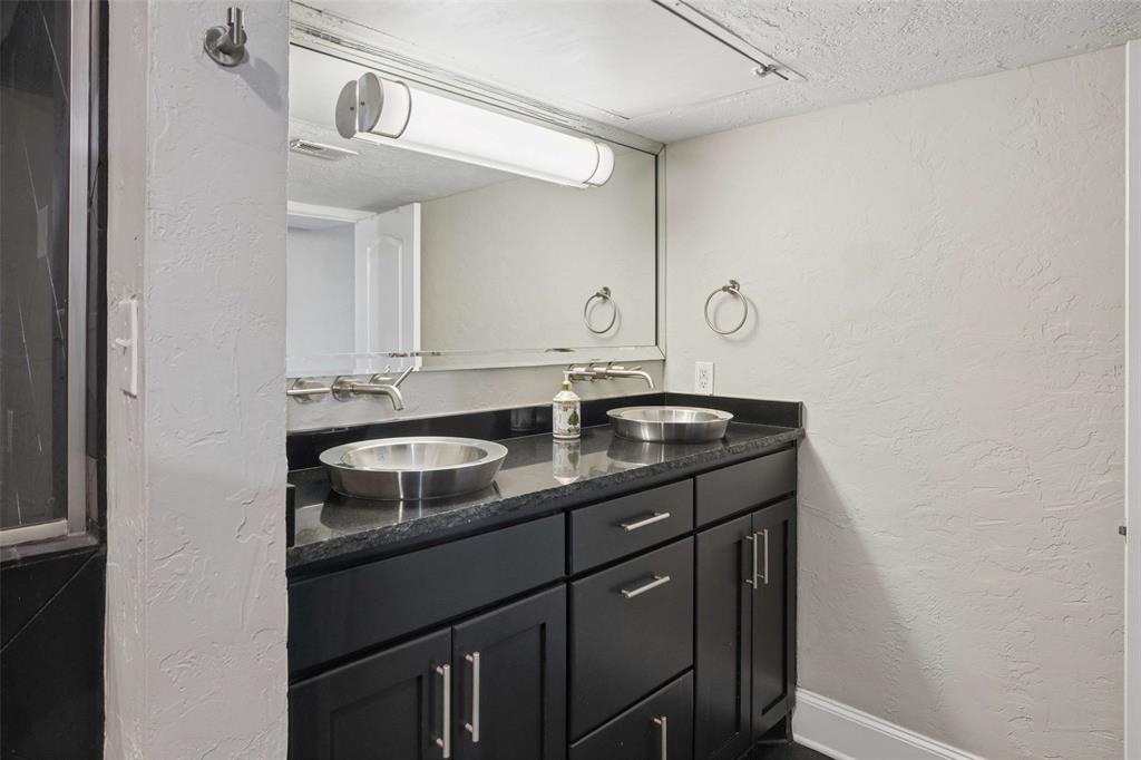 1503 Signal Ridge Place Property Photo 18
