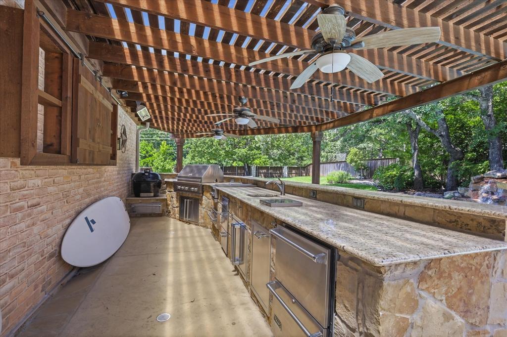 1204 Westwood Drive Property Photo 11