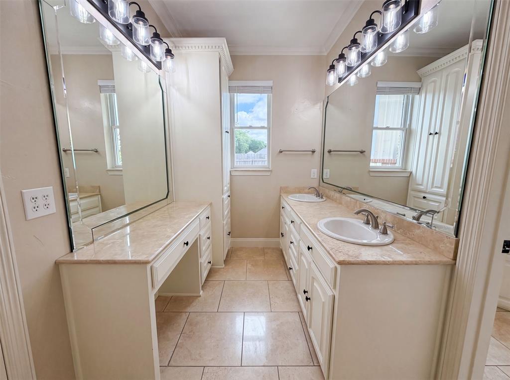 1908 Fairway Lane Property Photo 12