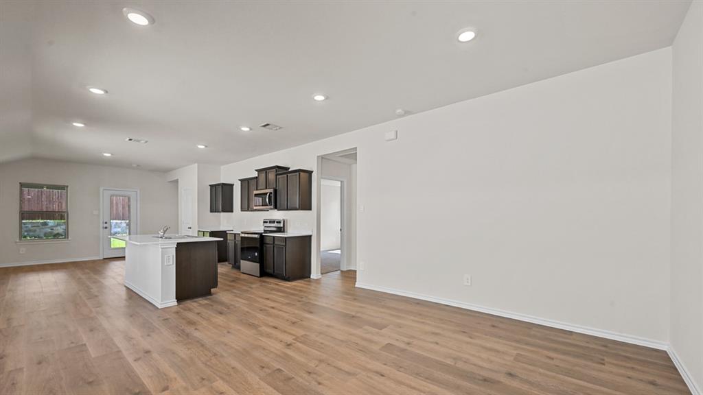 5823 Blue Sky Drive Property Photo 16