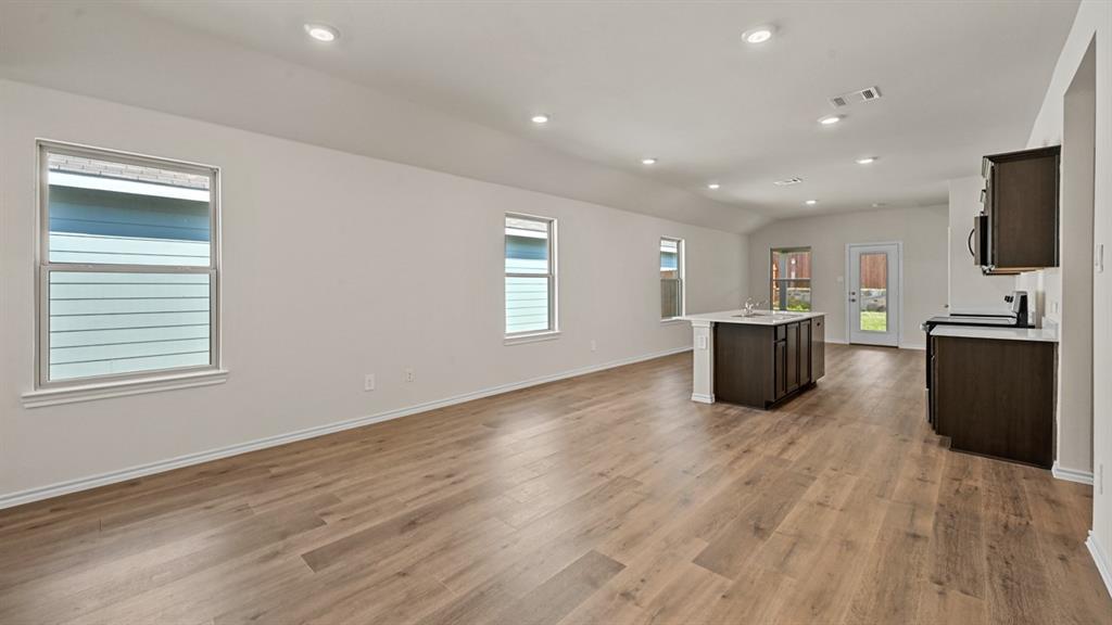 5823 Blue Sky Drive Property Photo 17
