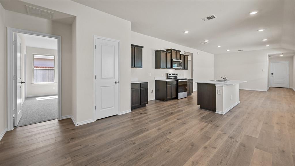 5823 Blue Sky Drive Property Photo 19