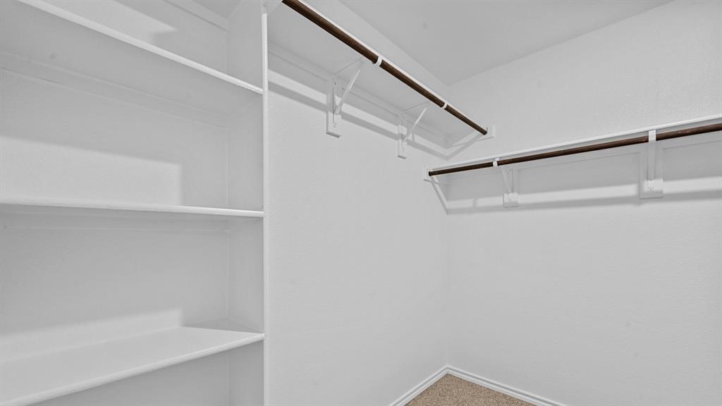 5823 Blue Sky Drive Property Photo 29