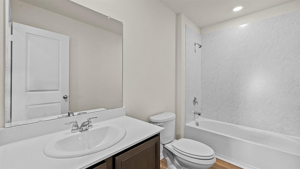 5823 Blue Sky Drive Property Photo 31