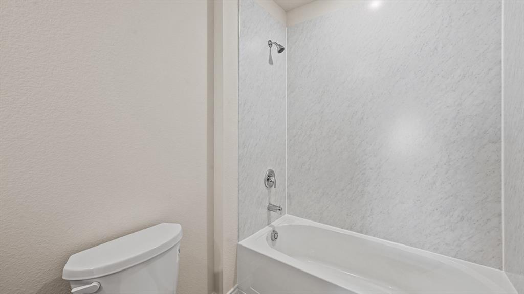 5823 Blue Sky Drive Property Photo 32