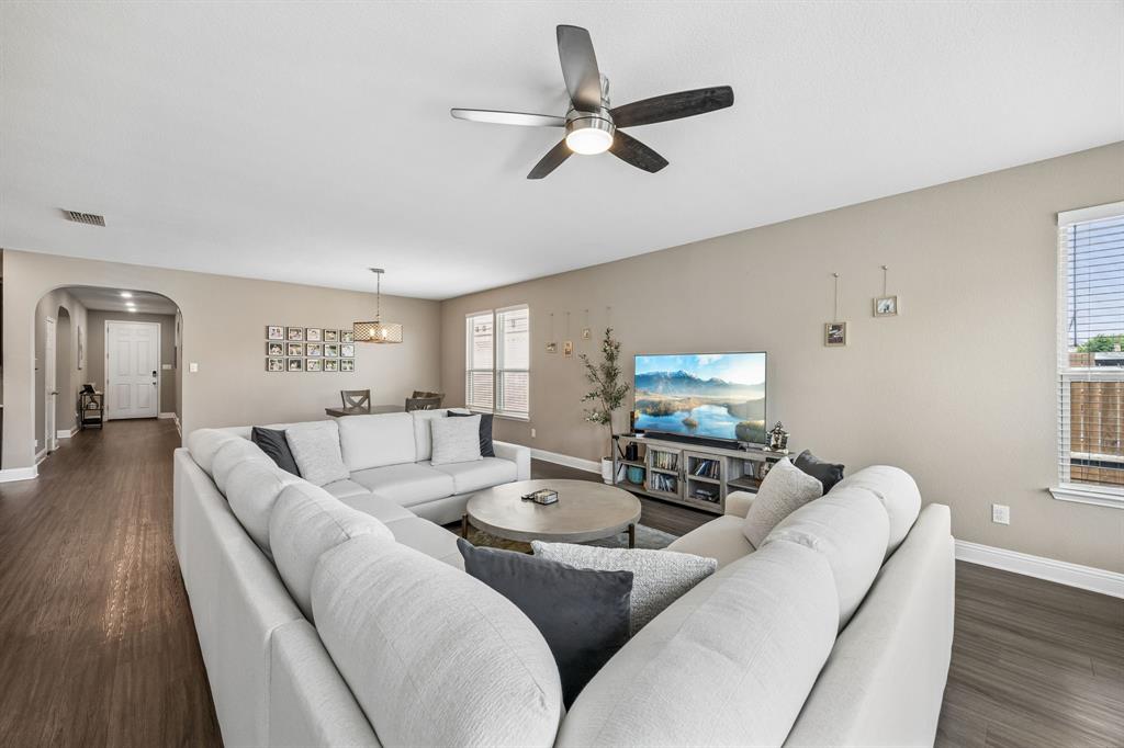 636 Fox View Drive Property Photo 7