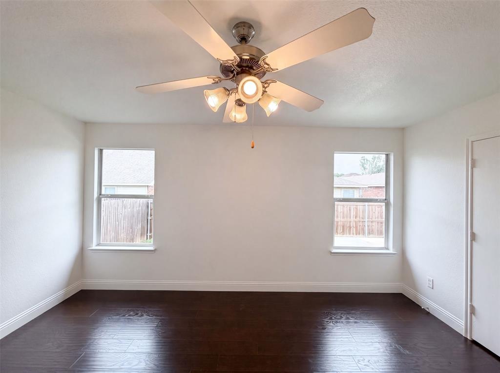 10428 Turning Leaf Trail Property Photo 4