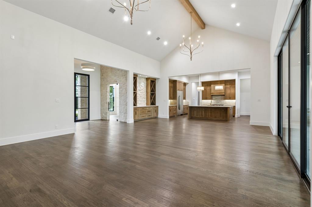 1020 Genoa Drive Property Photo 4