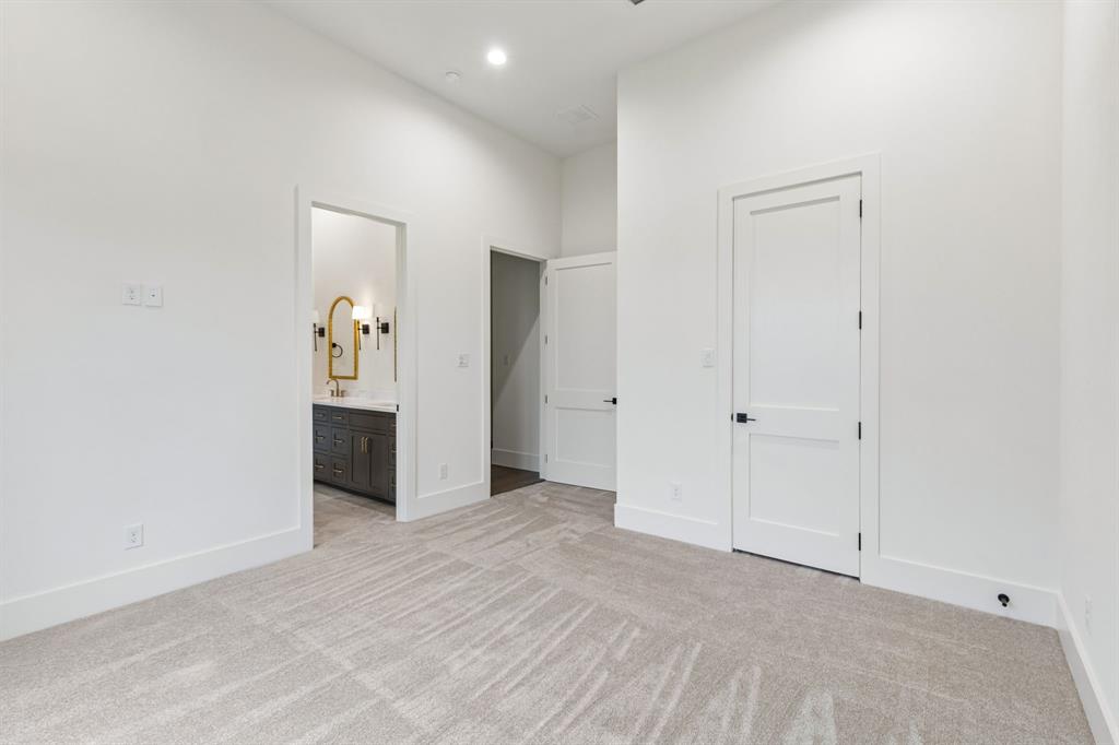1020 Genoa Drive Property Photo 23