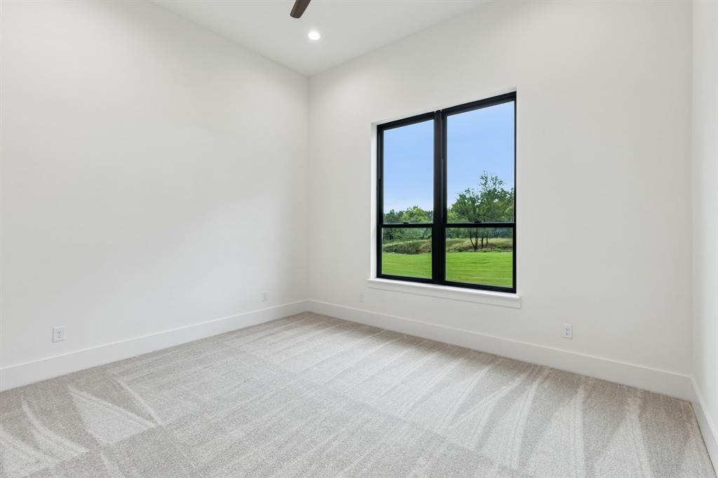 1020 Genoa Drive Property Photo 32