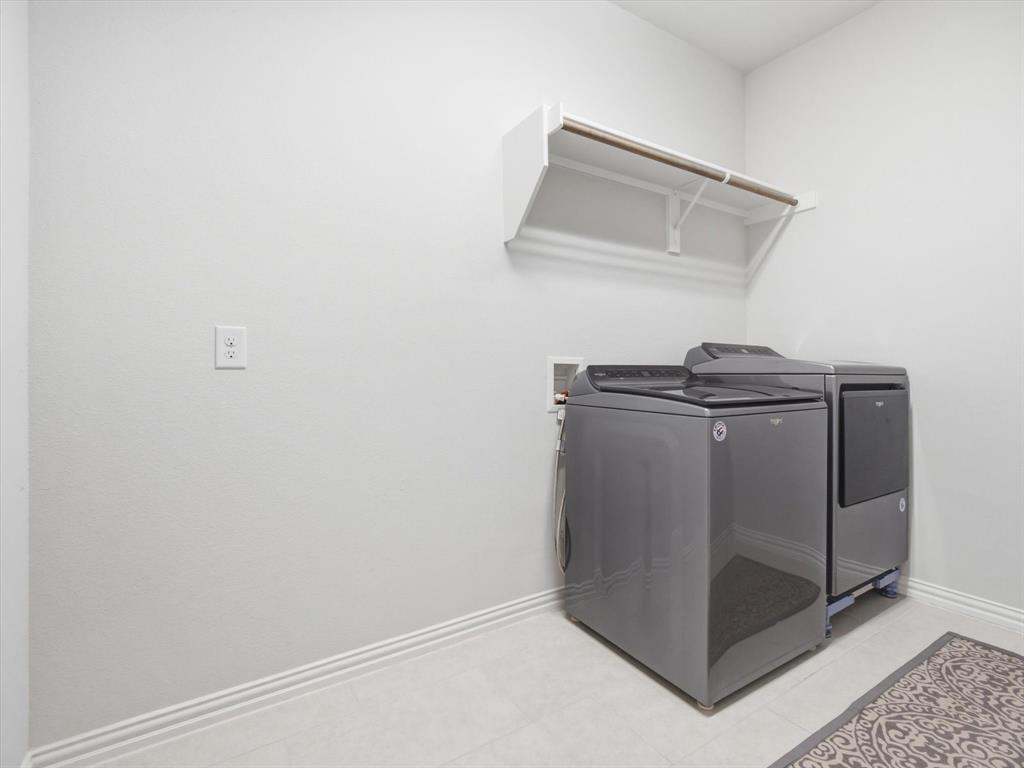 6417 Dolan Falls Drive Property Photo 21