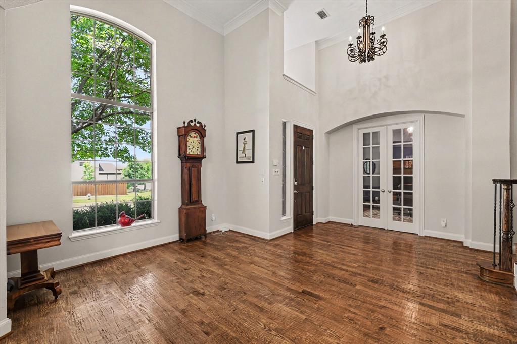 1825 Marshall Drive Property Photo 3