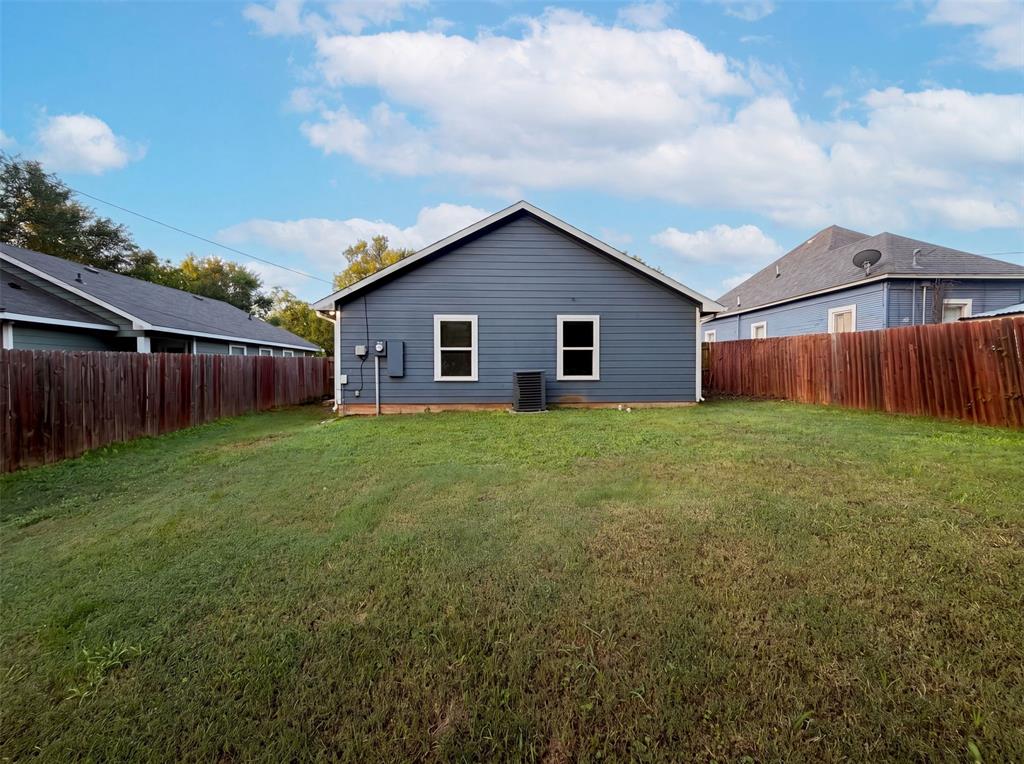 709 W Hull Street Property Photo 15